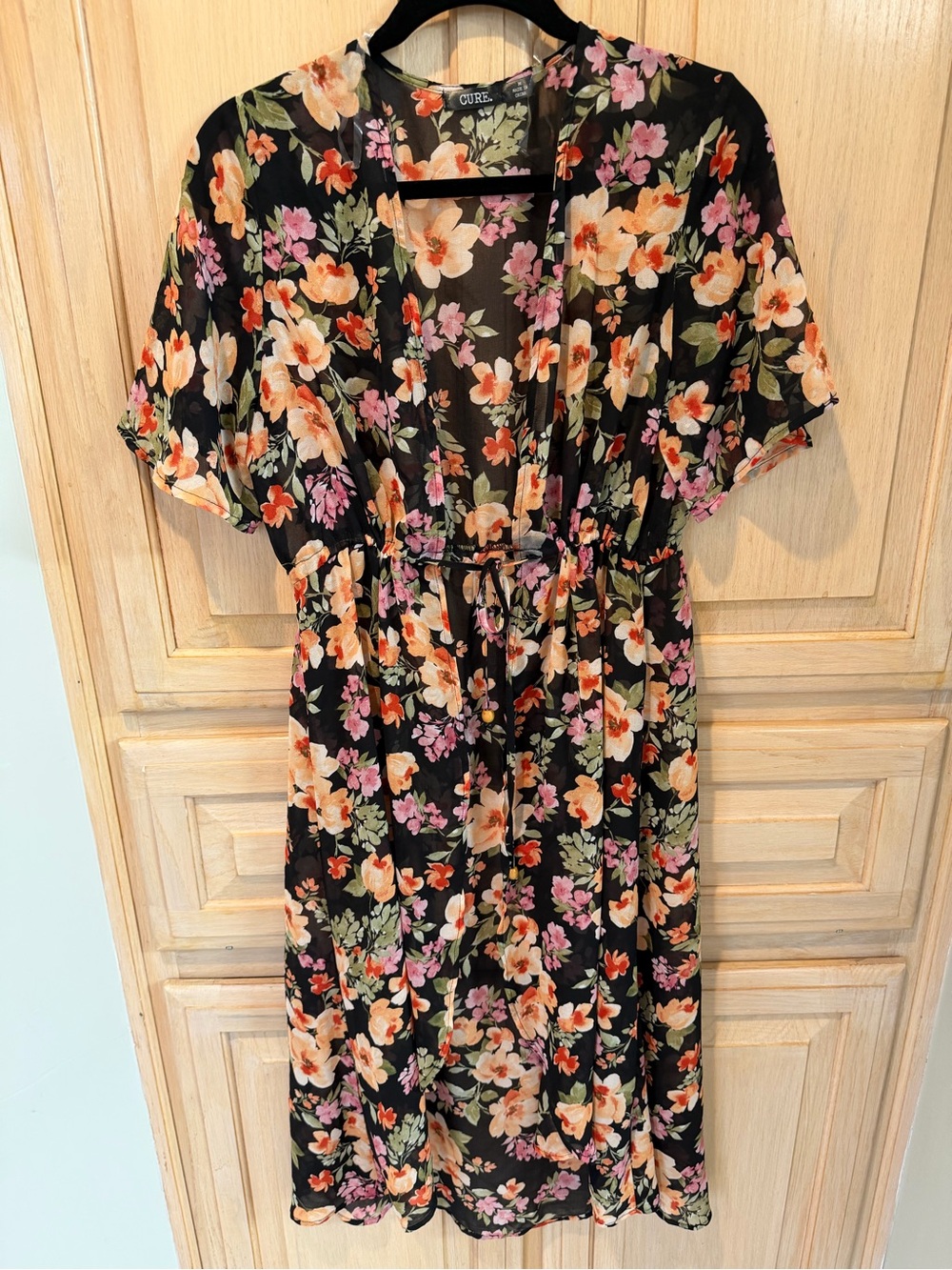 Cure Floral Black V-Neck short kimono with Tie Waist